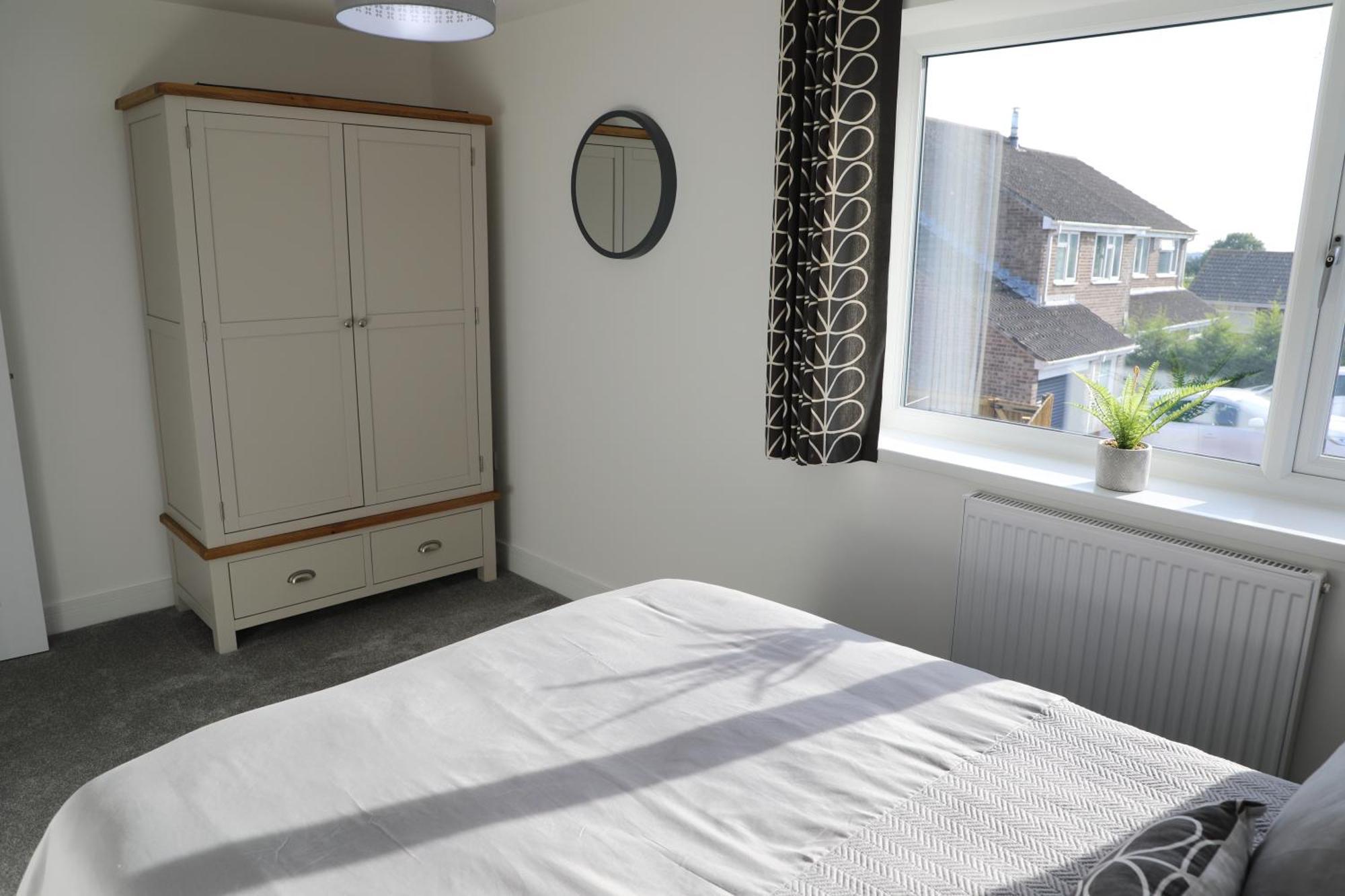 Modern, Two Double Bedroom House With Free Parking Chepstow Extérieur photo