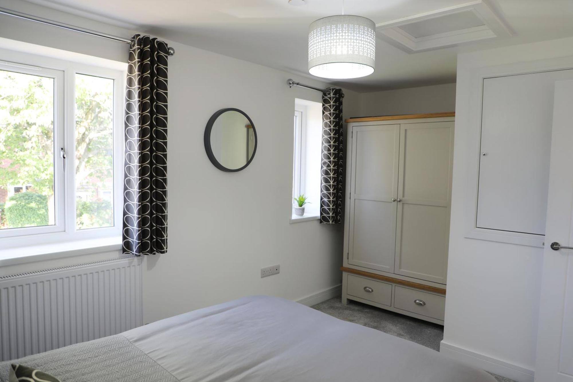 Modern, Two Double Bedroom House With Free Parking Chepstow Extérieur photo