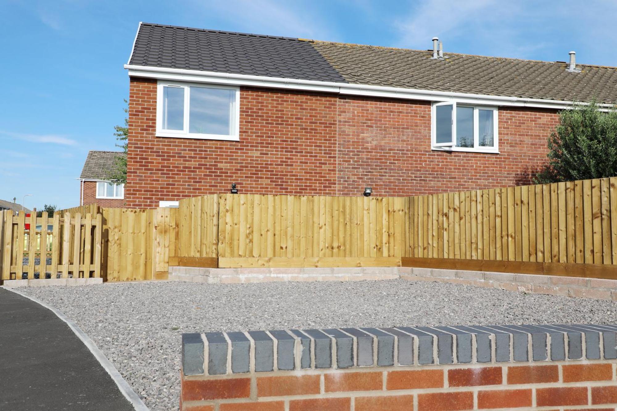 Modern, Two Double Bedroom House With Free Parking Chepstow Extérieur photo