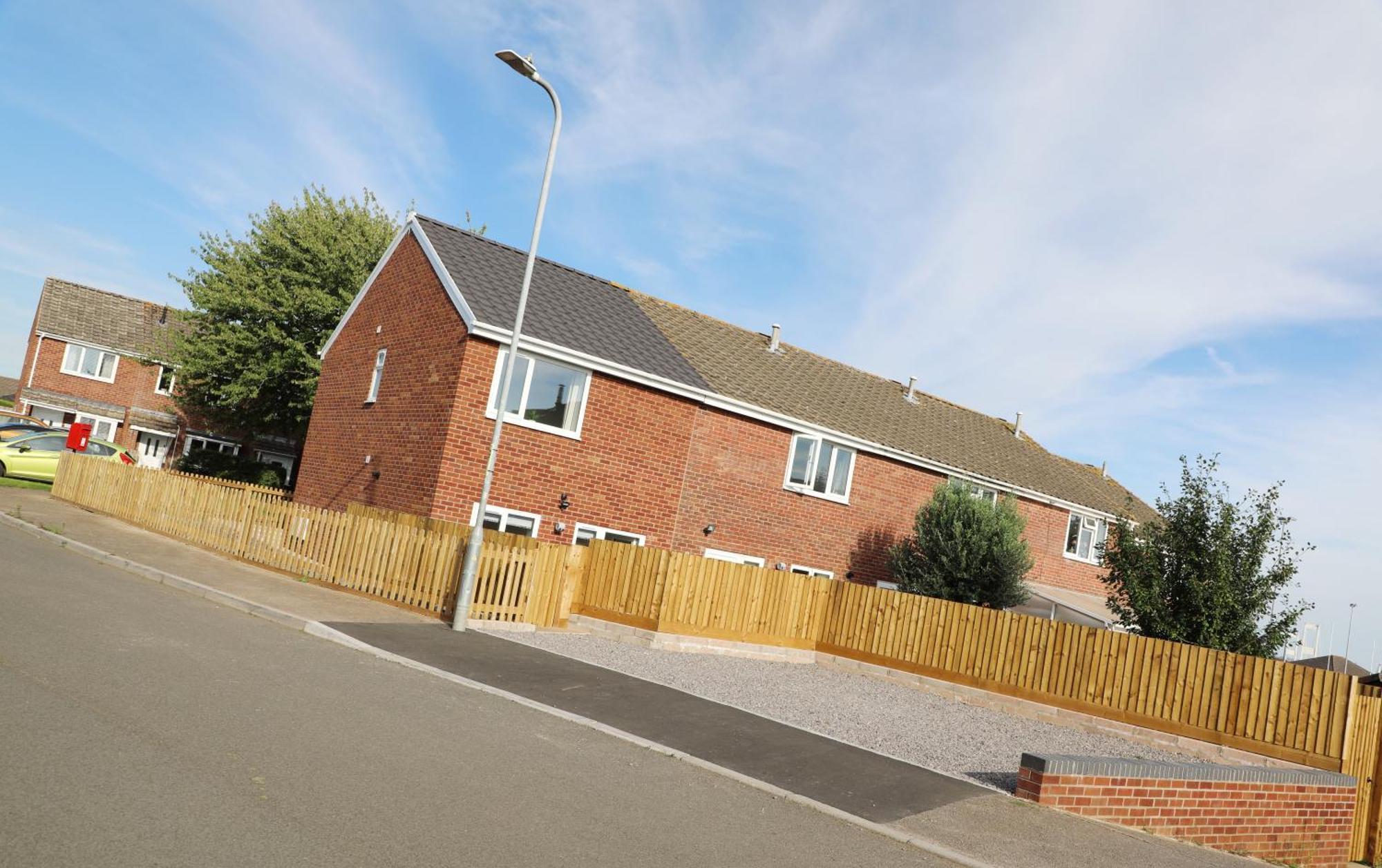 Modern, Two Double Bedroom House With Free Parking Chepstow Extérieur photo